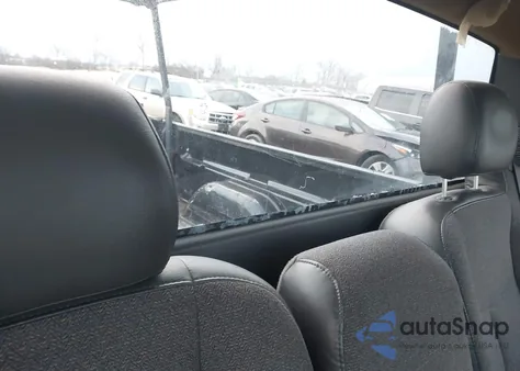 2004 Chevrolet Silverado 1500 Work Truck z USA, uszkodzony, nr VIN 1GCEC14X24Z327110